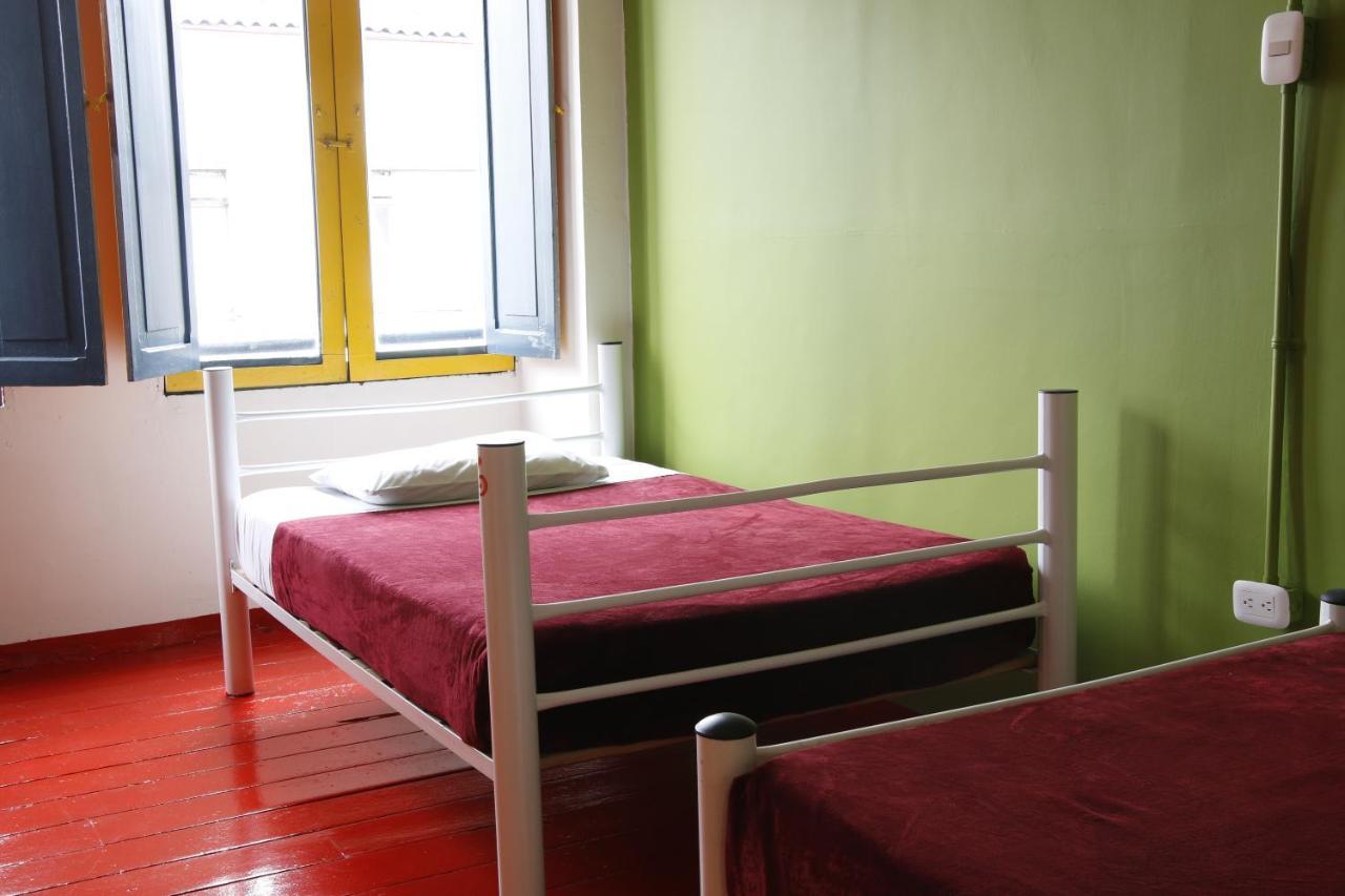 Golden Frog Manizales Hostel Kültér fotó