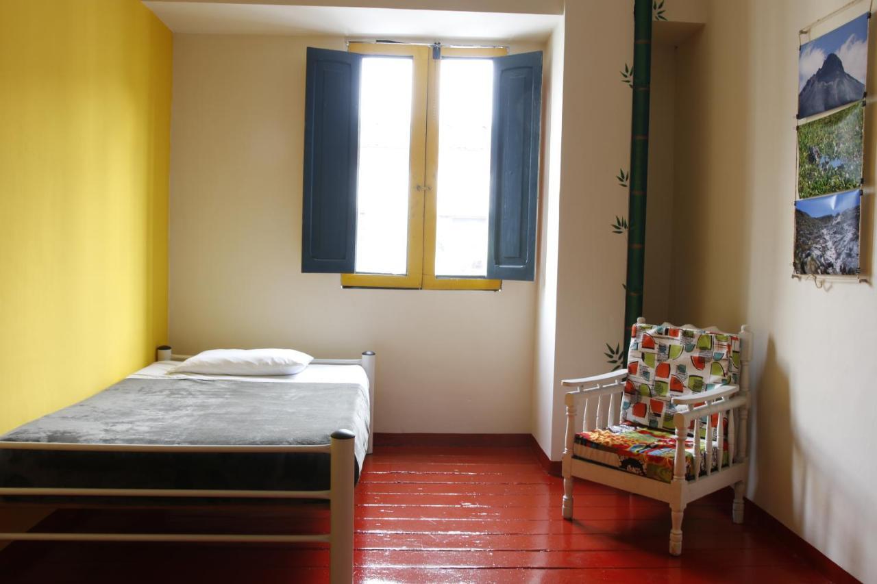 Golden Frog Manizales Hostel Kültér fotó