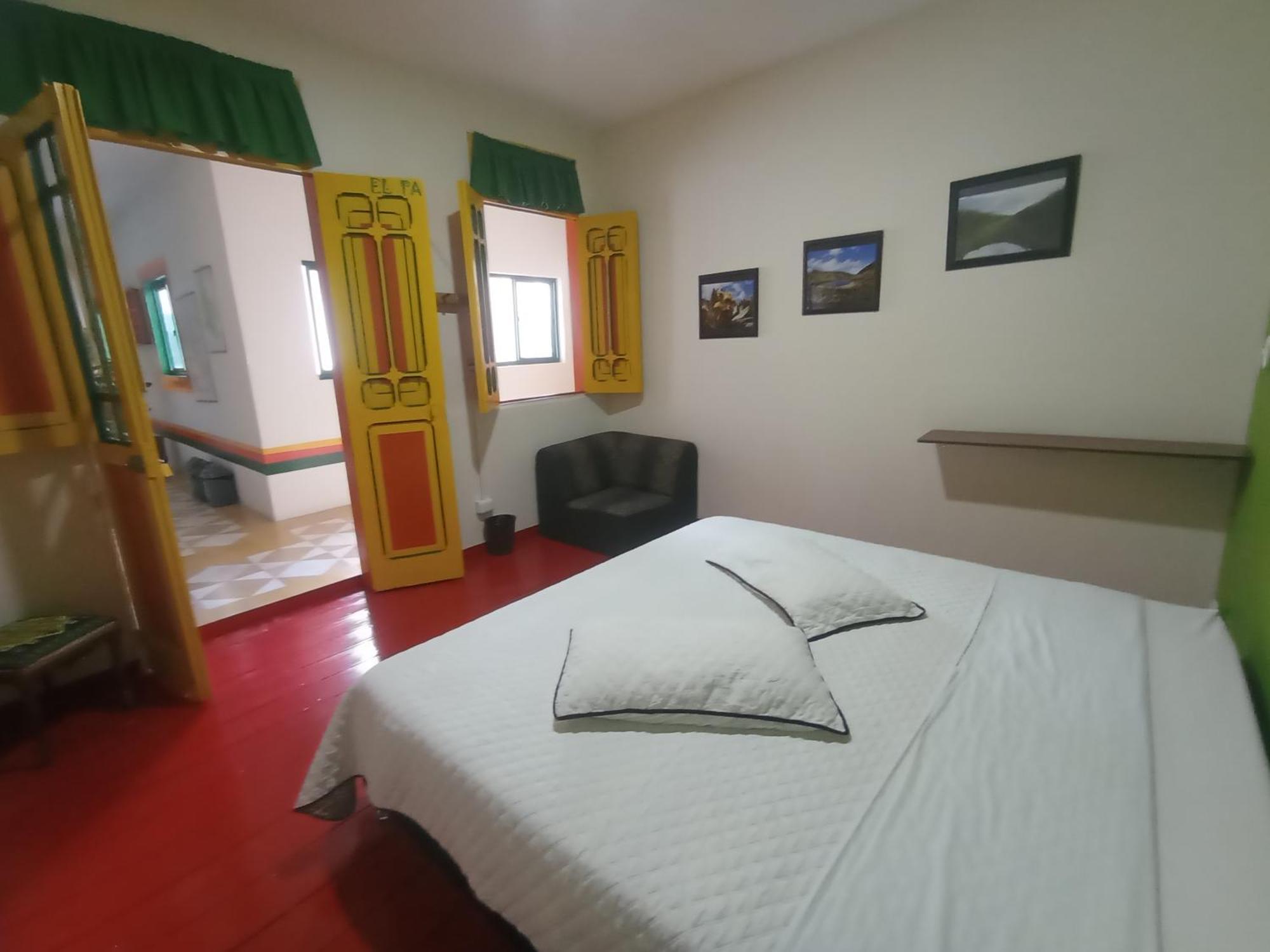 Golden Frog Manizales Hostel Kültér fotó