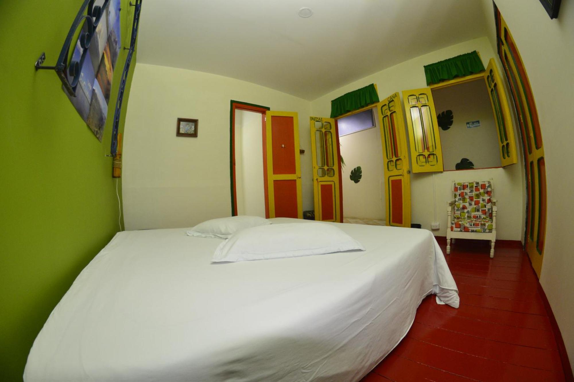 Golden Frog Manizales Hostel Kültér fotó