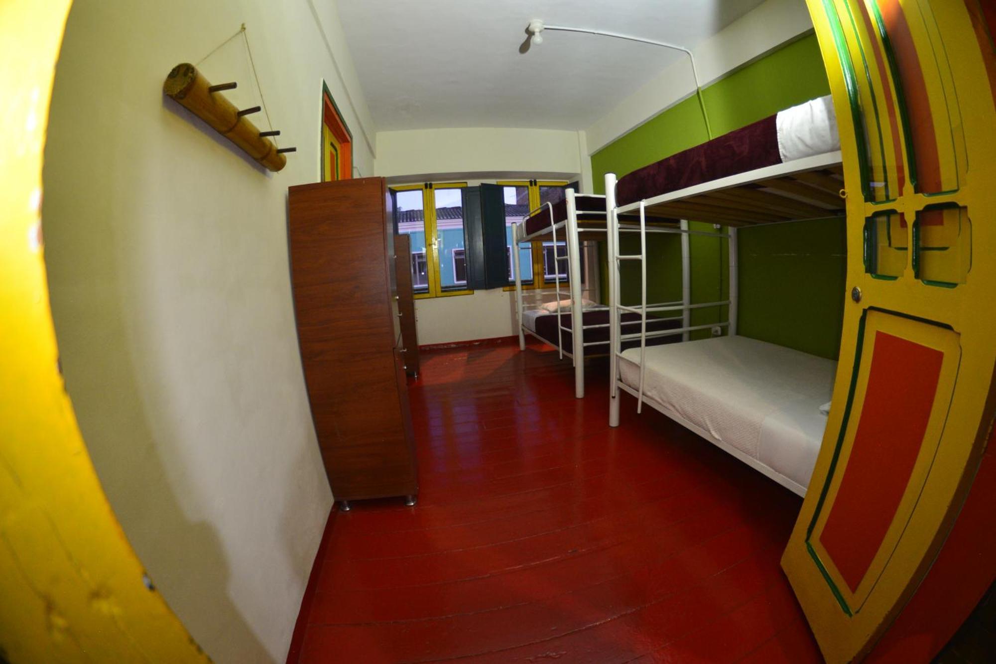 Golden Frog Manizales Hostel Kültér fotó